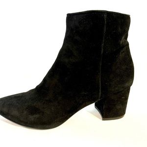 Steve Madden "brave" black suede booties